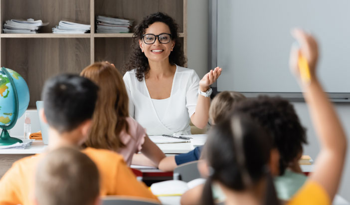 TPI-Education Teacher talking to students